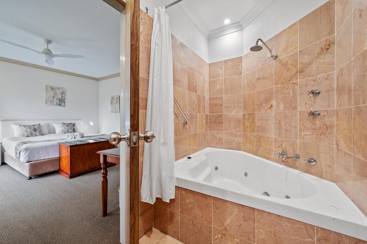 Oasis Inn Ulladulla - Welcoming Guests 18 Years And Older Buitenkant foto