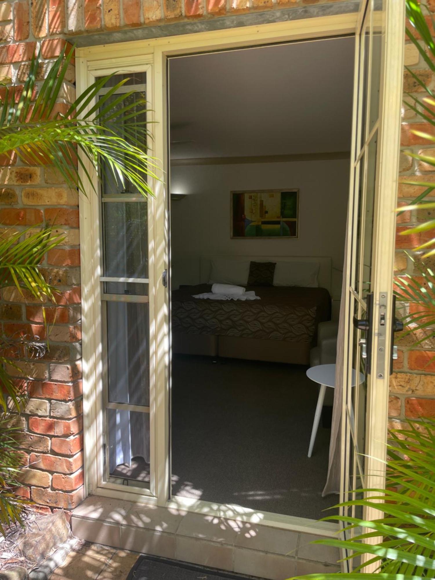 Oasis Inn Ulladulla - Welcoming Guests 18 Years And Older Buitenkant foto