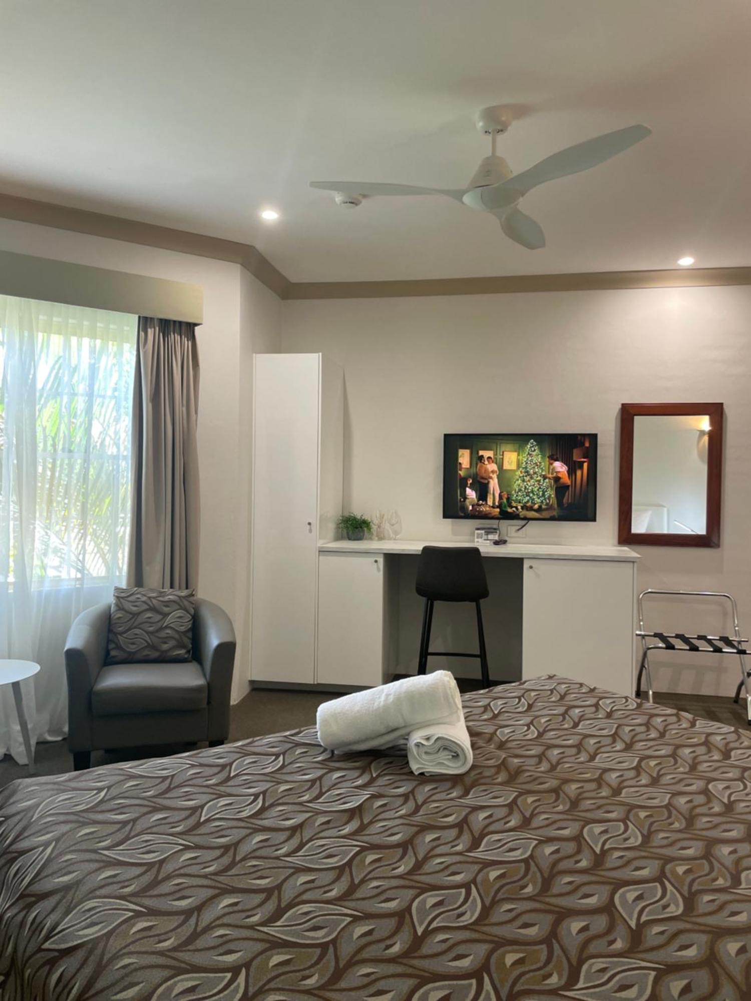 Oasis Inn Ulladulla - Welcoming Guests 18 Years And Older Buitenkant foto