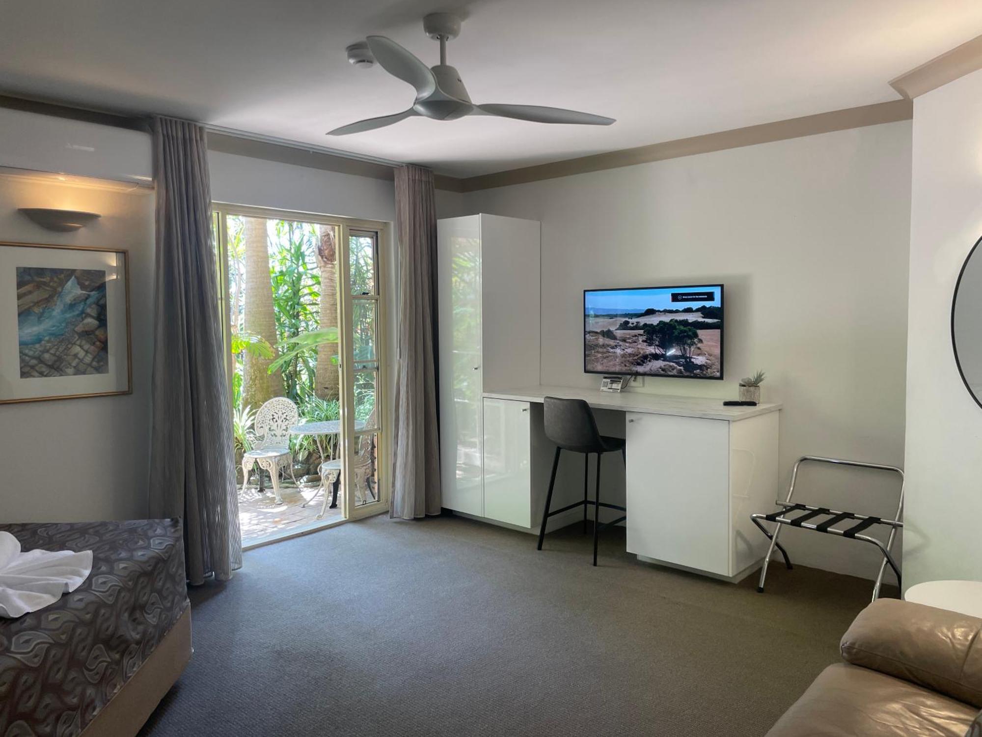 Oasis Inn Ulladulla - Welcoming Guests 18 Years And Older Buitenkant foto