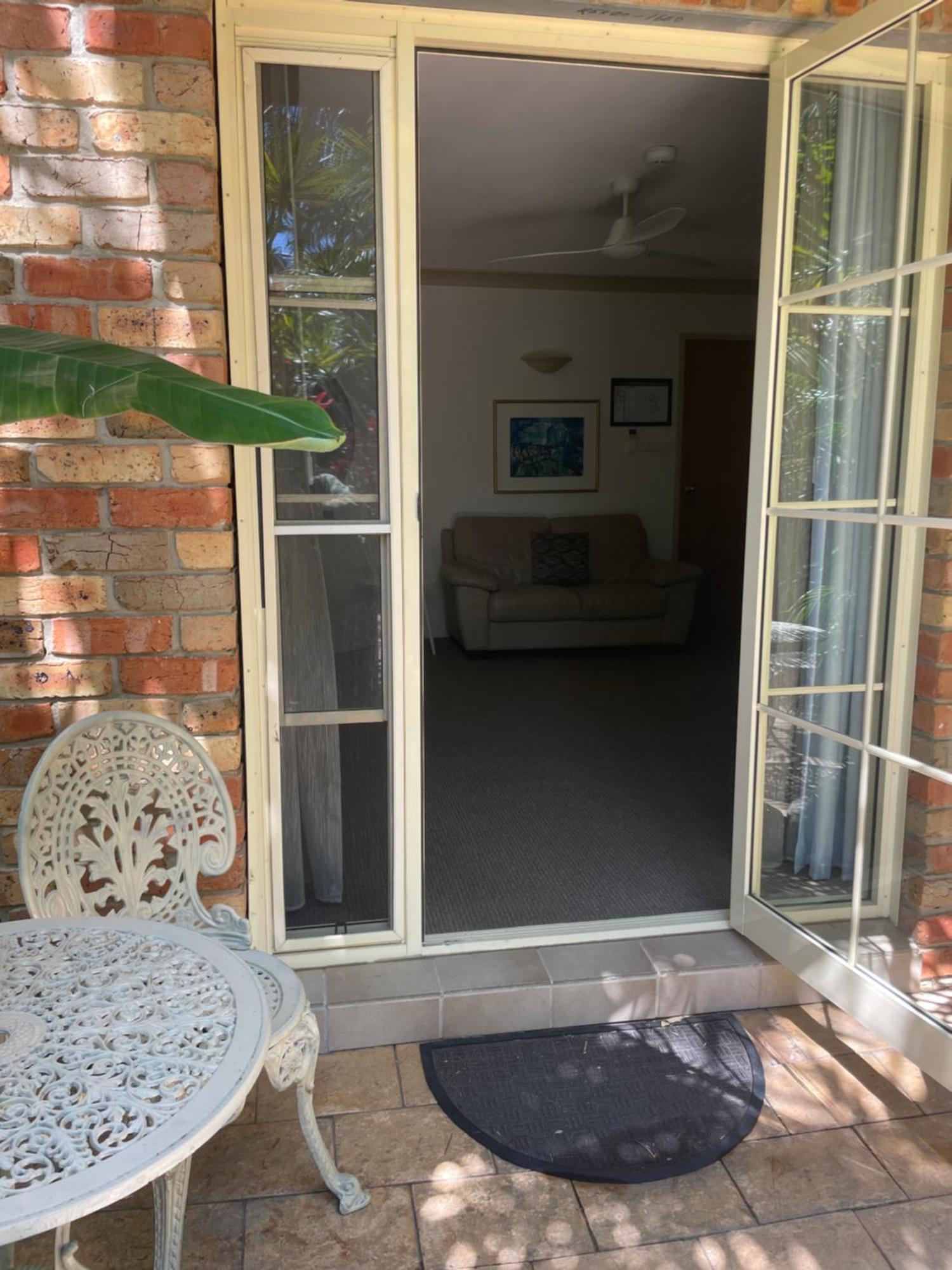 Oasis Inn Ulladulla - Welcoming Guests 18 Years And Older Buitenkant foto
